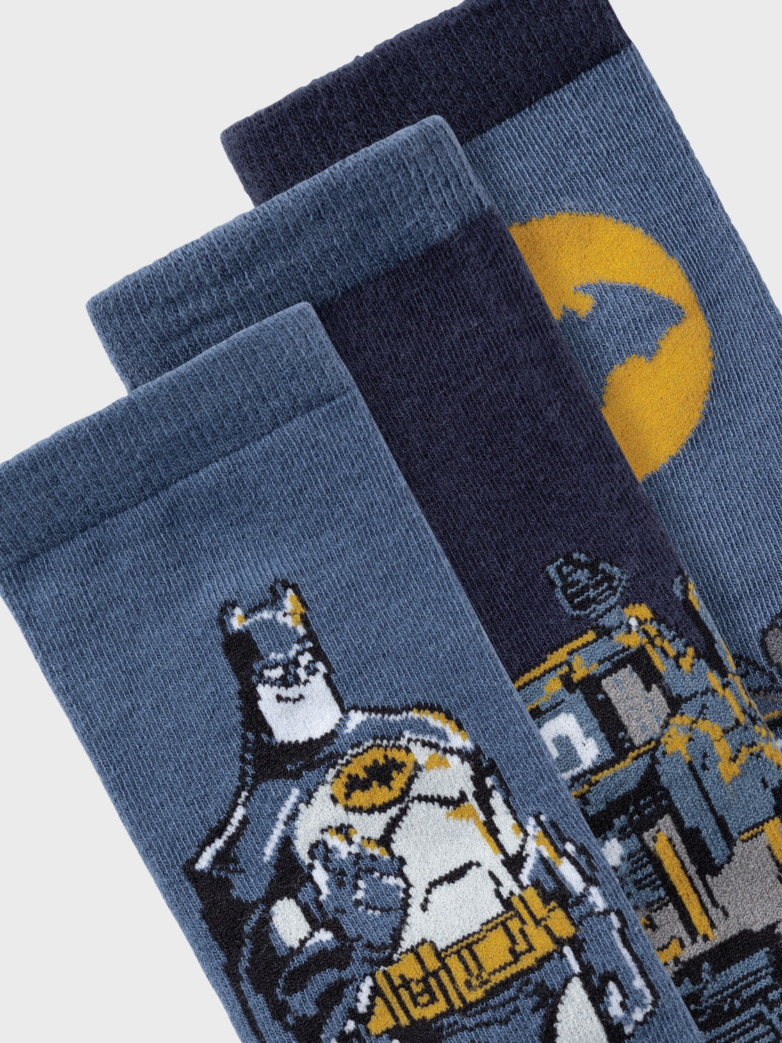 model_shot-front_full